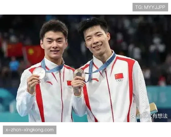 历史性!中国游泳队打破4×100米混合泳亚洲纪录,中国男女混合4×100米混合泳接力破世界纪录视频 历史性!中国游泳队打破4×100米混合泳亚洲纪录,中国男女混合4×100米混合泳接力破世界纪录视频
